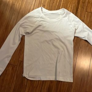 White size 4 swiftly